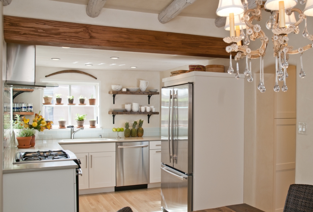 Santa Fe Sophisticated Cottage Style Kitchen