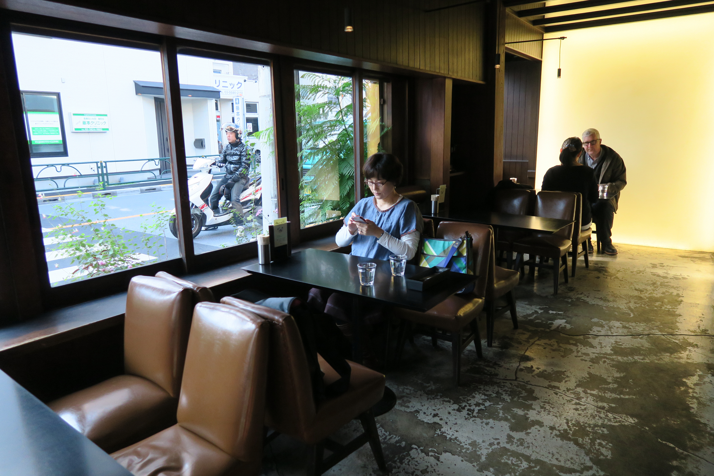 Kayaba Coffee - Interior