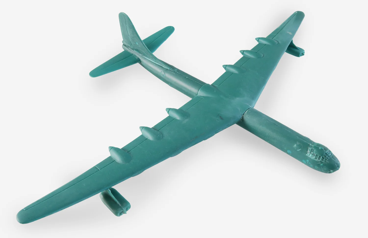 Convair B-36 Peacemaker Scale: 1:200 Manufacturer: HMB Models (USA) Material: Epoxy Resin Wingspan: 13.5” (342.9mm) Year: 1970-80’s (?)