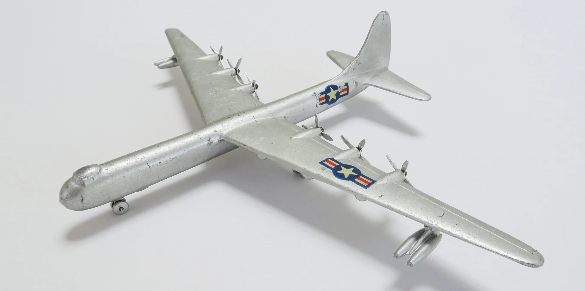 Mercury 416 Aeroplano Convair RB 36 E Manufacturer: Mercury, Italy Material: Diecast Aluminium Wingspan: 9.25” (235mm) Year: 1960’s