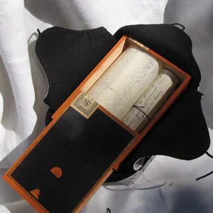 cigarboxopen.jpg