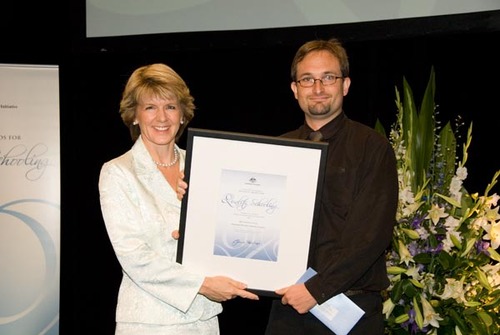 award1.jpg