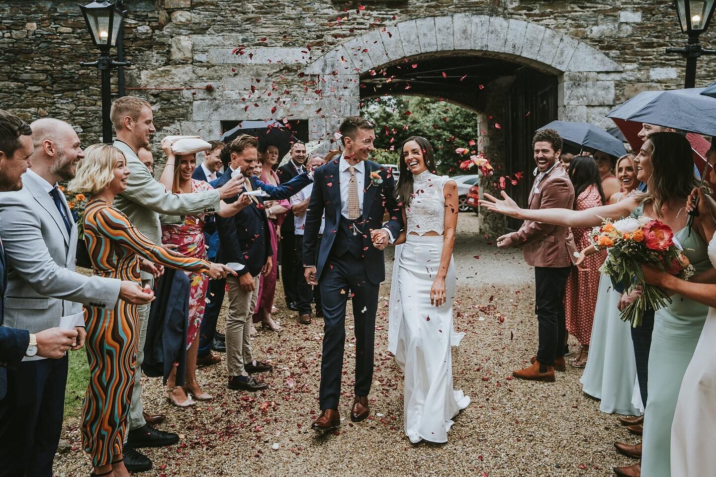 Fun @ballybeghouse vendors @pairsandpeaches @siansharkeyhairstylist @lisa.obrienmakeup @the_poorboys_weddingband @d18celebrant #weddingphotography #irishweddings #weddingsireland #dublinwedding #wicklowwedding #ballybeghouse #weddingphoto #weddingins