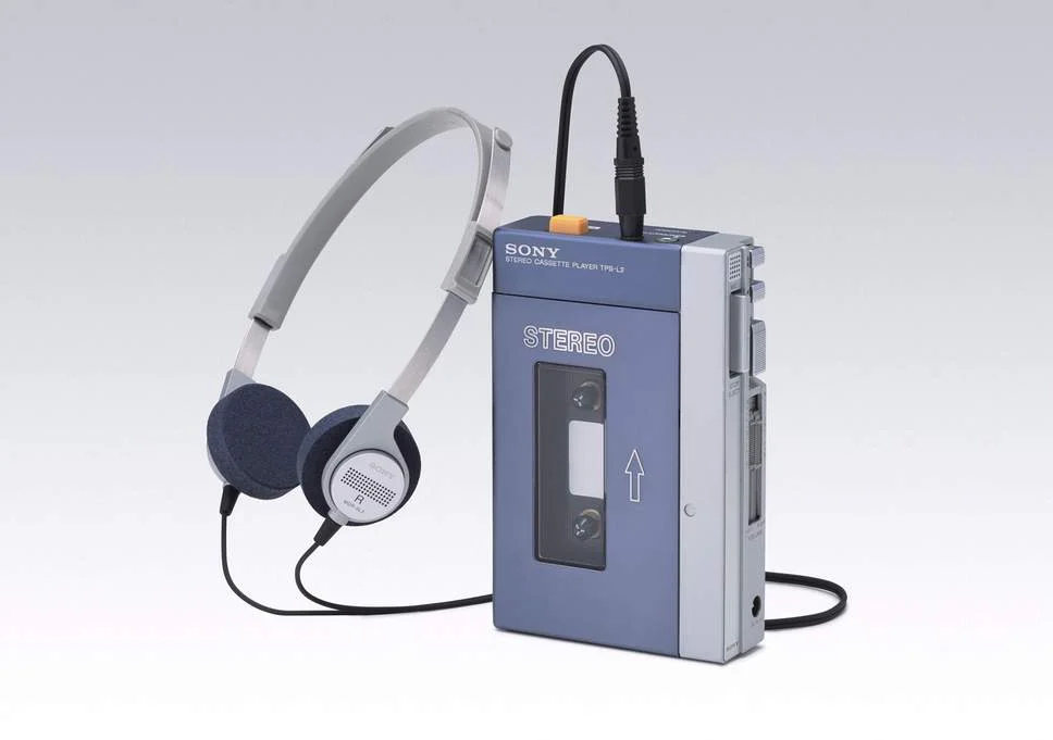 1264921-1979-sony-walkman.jpg