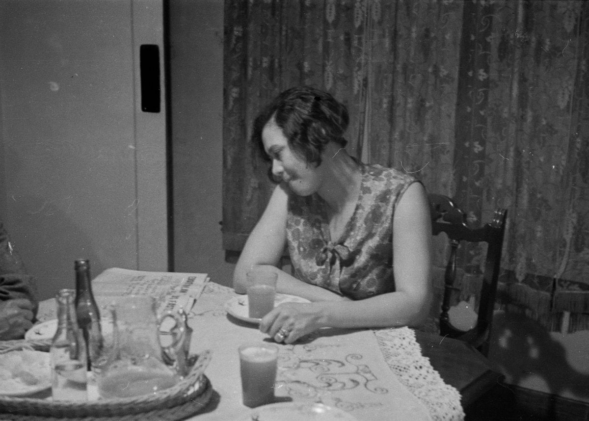 woman table.jpg