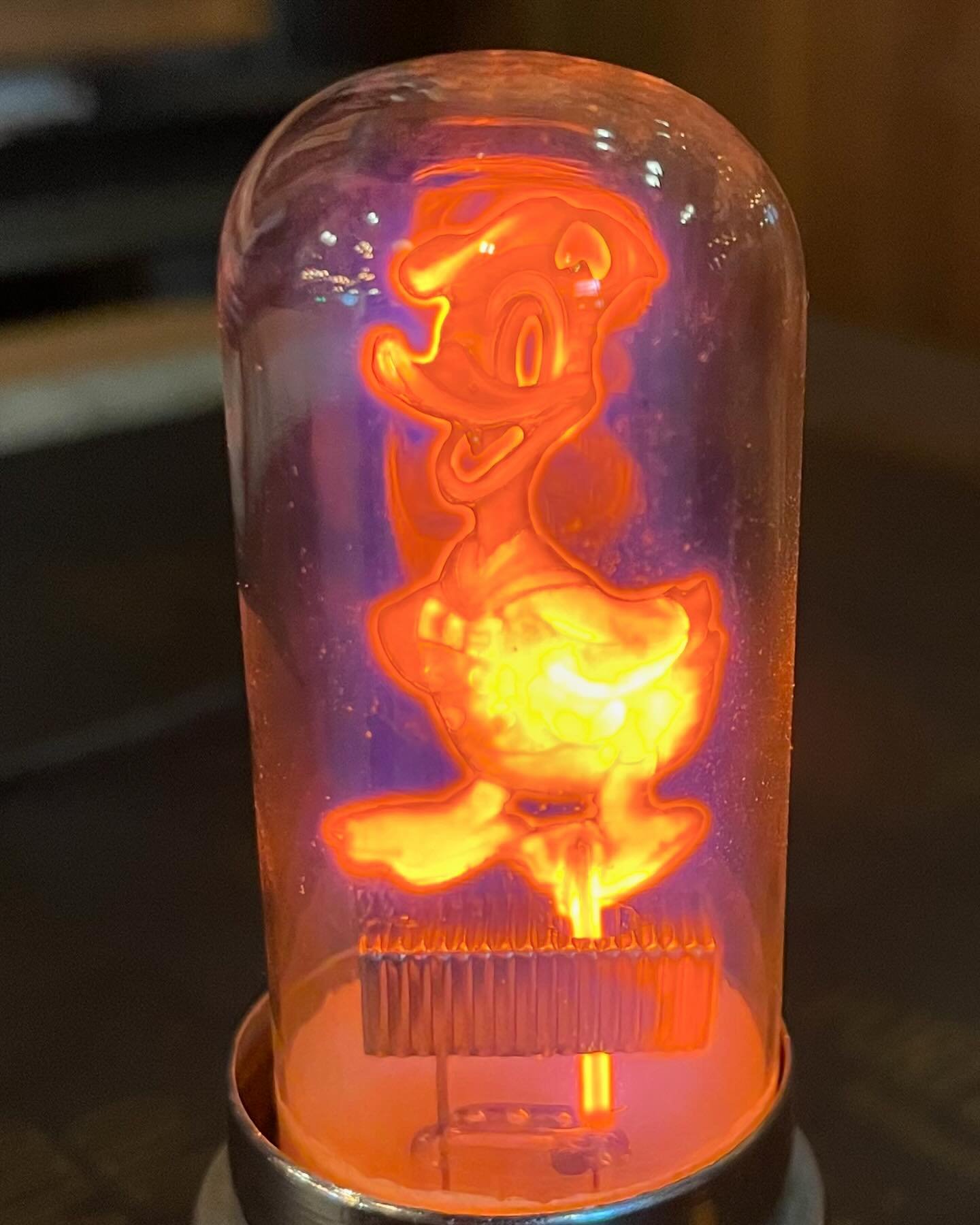 I&rsquo;ve had this hiding on a shelf in my office for years. Thought it might be time to let it see the light of day!

1930&rsquo;s Aerolux &ldquo;Donald Duck&rdquo; glow filament light bulb in original chrome lamp base with Bakelite/Catalan handle.