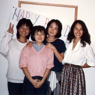 Q-office_staff_1987-1.jpg