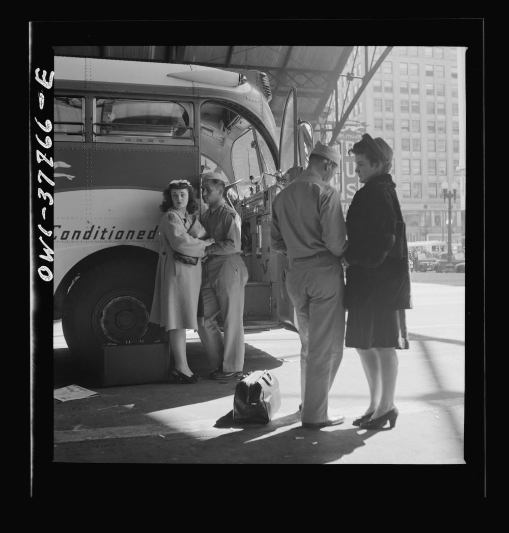  A soldier and a girl saying goodbye at the Greyhound bus station, Indianapolis (1943). Image via Library of Congress. 
