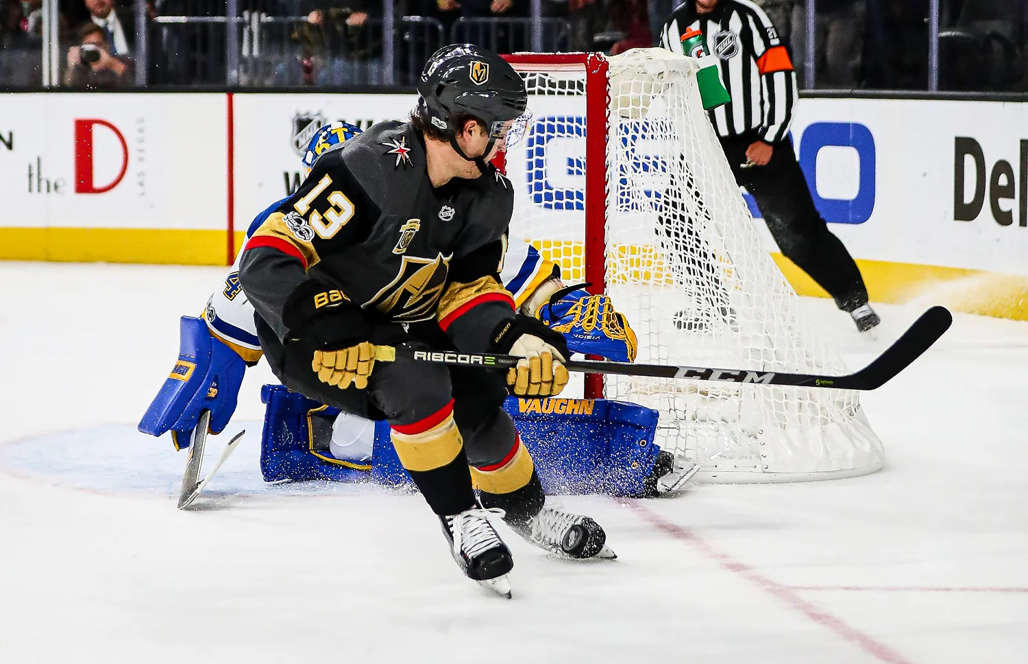 A13I0490GoldenKnightsvsBlues.jpg