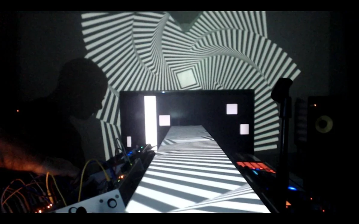 Shaders_Music_LiveStreaming01.jpg
