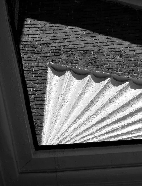 Beacon Hill, Charles street meeting house, street lamp 