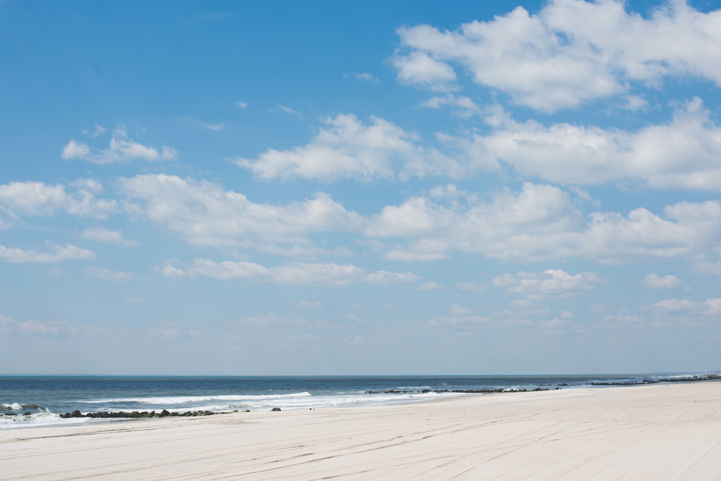 We went to the boardwalk at Long Beach on Wednesday. It was windy but gorgeous. Oh how I have missed the beach!