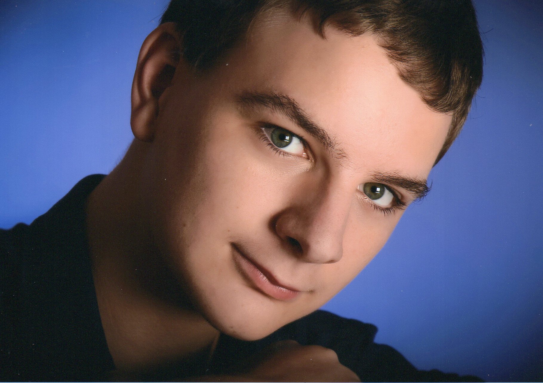 anthony-profile_30890549236_o.jpg