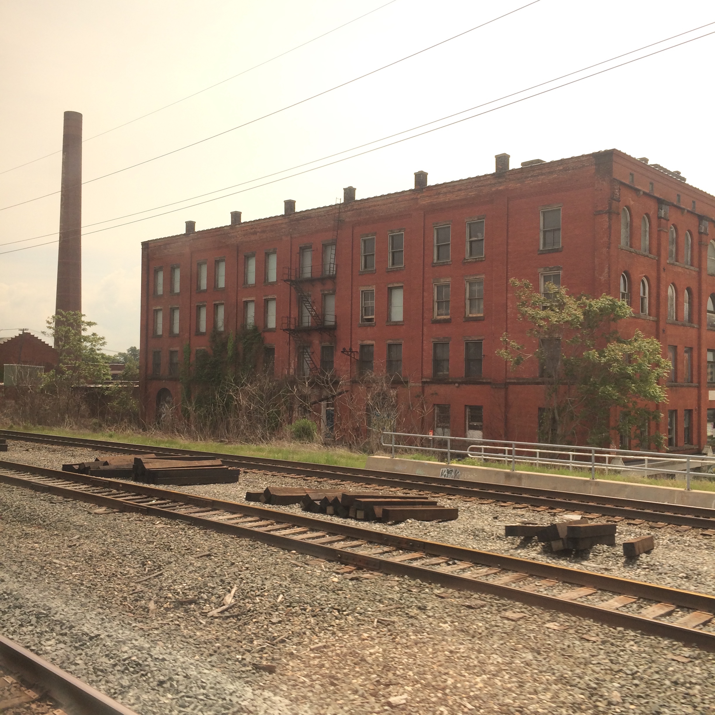 Large abandoned factories like this one were in evidence everywhere along the rails as we passed though Erie, PA. If you have any questions about what sending our manufacturing to Mexico and Canada has done to America, come ask these folks about how their lives have changed.