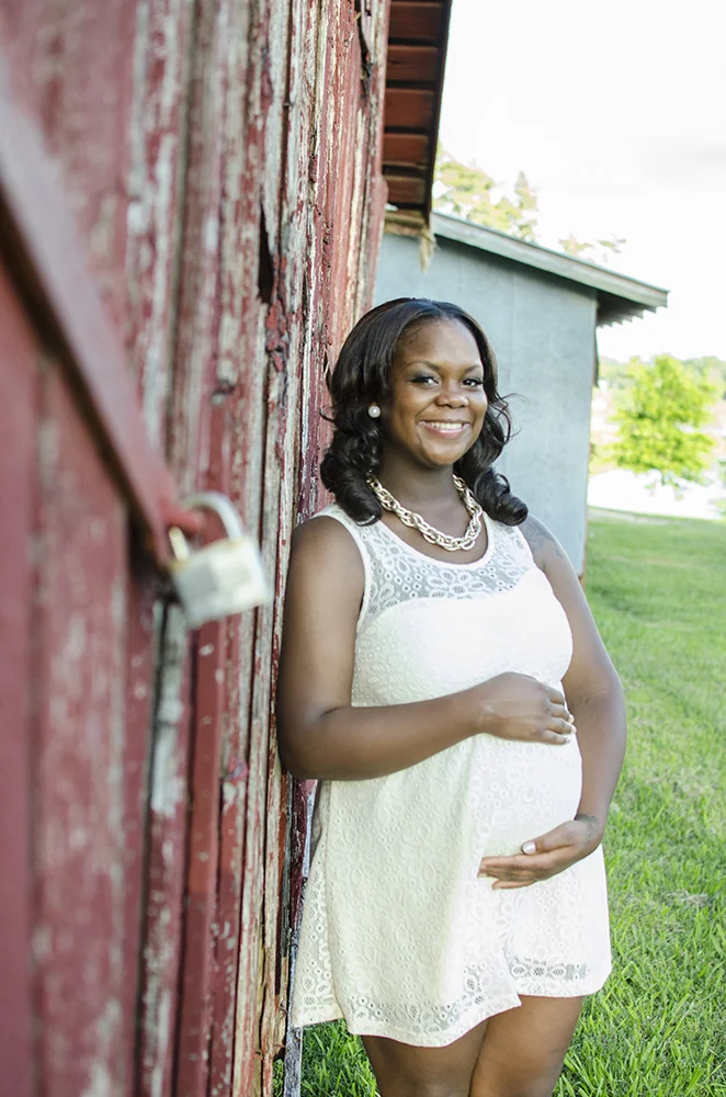 Hampton Roads maternity photographer | Windsor Castle Park, Smithfield
