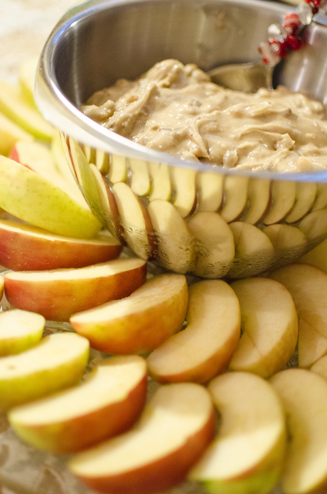 Cinnamon apple dip