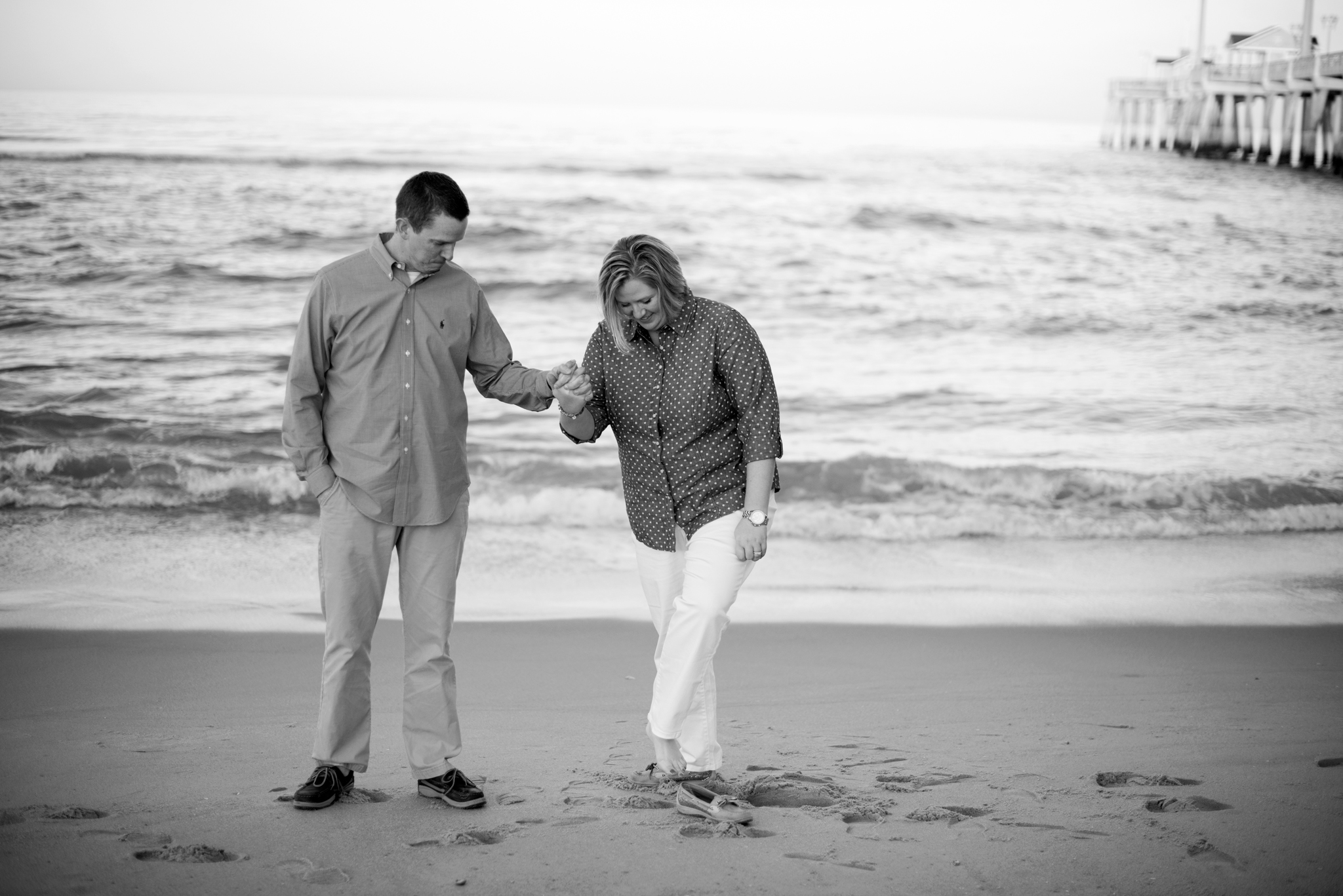outer banks, nags head beach, jeanette's pier engagement photographer