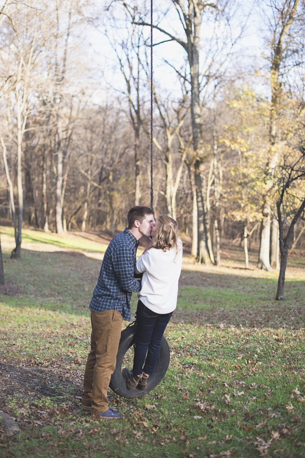 Destination Northern Virginia Engagement Session | Casual J Crew engagement pictures with tire swing