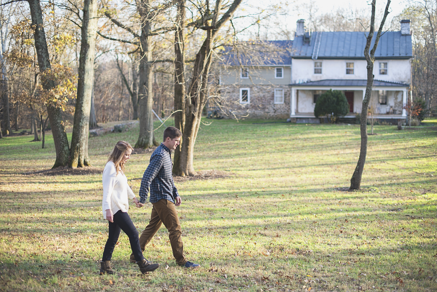 Destination Northern Virginia Engagement Session | Casual J Crew engagement pictures