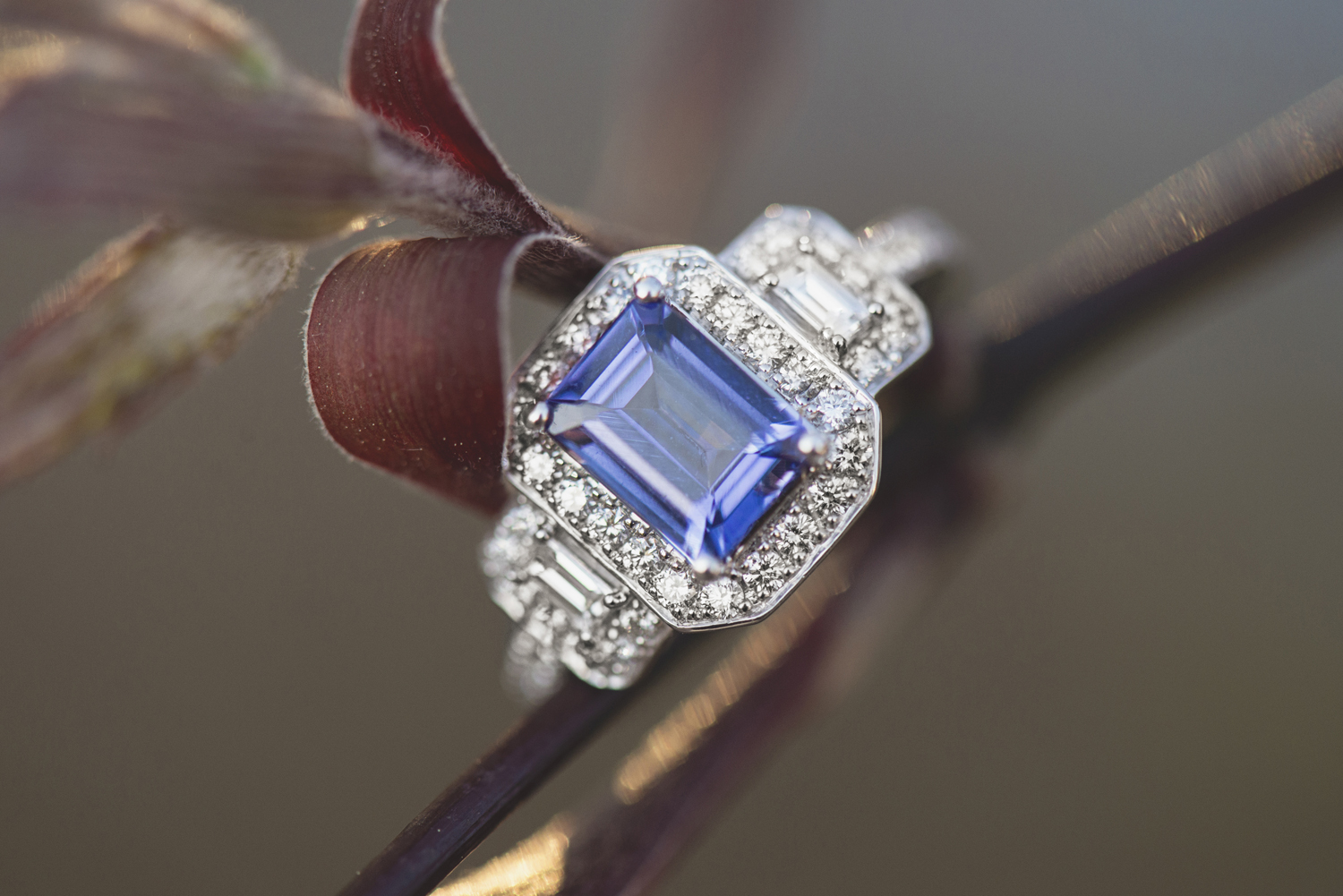 Blue sapphire engagement ring | Unique engagement ring ideas