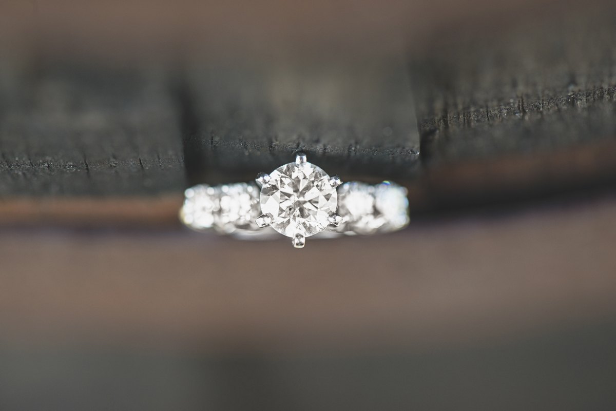 Stunning engagement ring picture