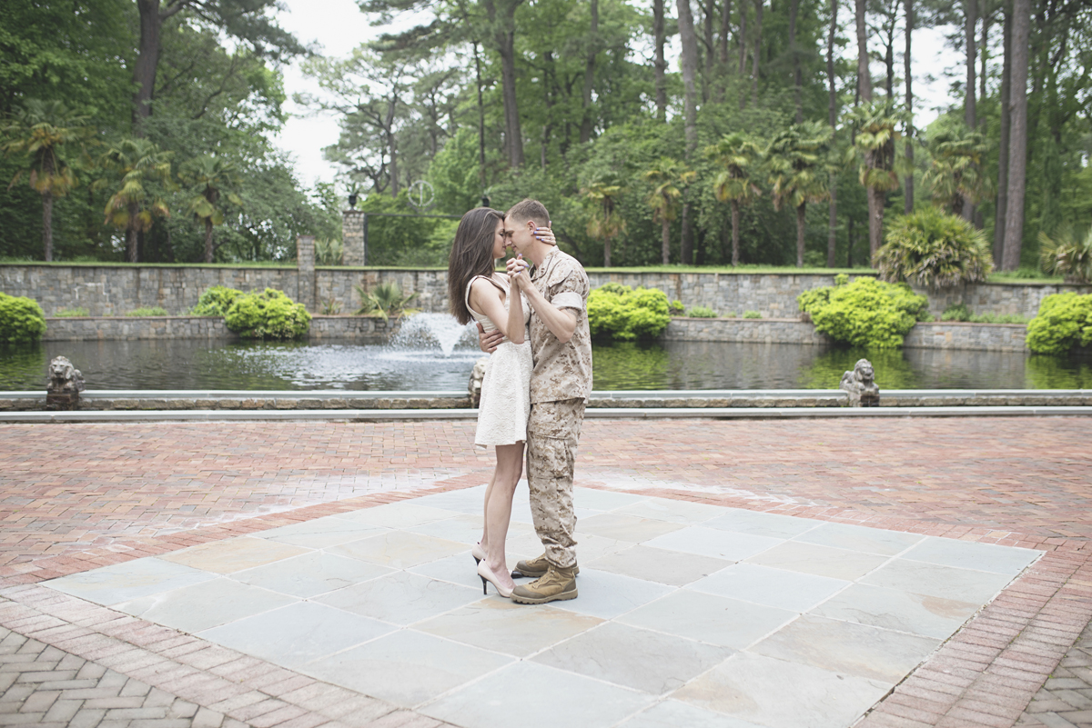 Botanical Gardens Engagement Session | Norfolk, Virginia Spring Engagement Session