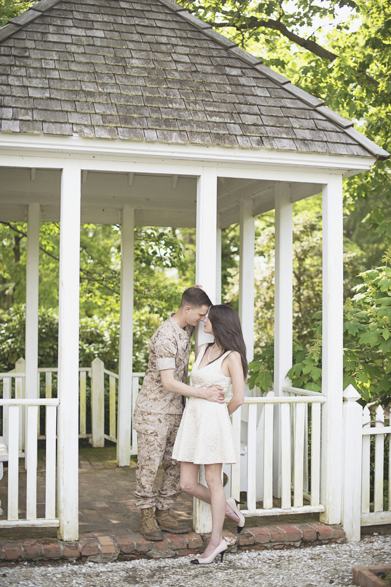 Botanical Gardens Engagement Session | Norfolk, Virginia Spring Engagement Session