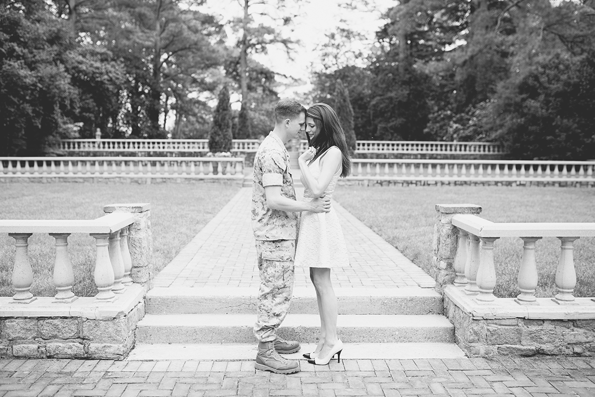 Botanical Gardens Engagement Session | Norfolk, Virginia Spring Engagement Session