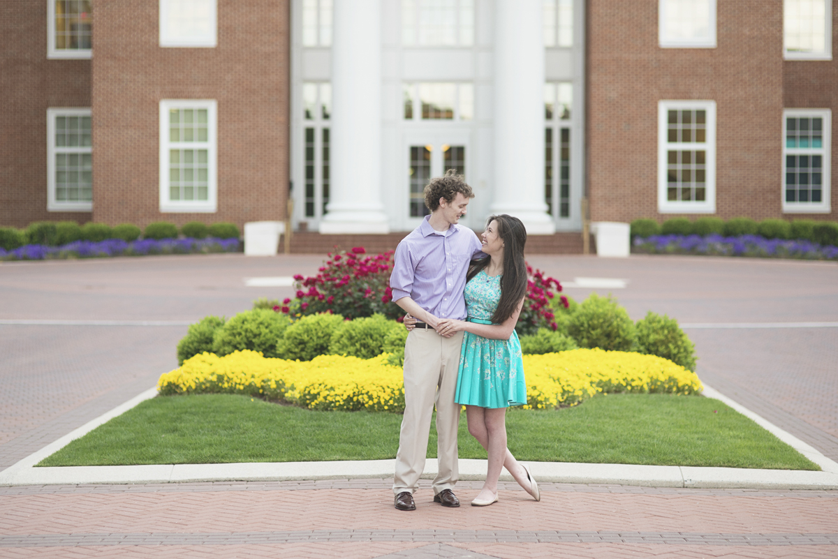Christopher Newport Engagement Session | Rainy Spring Pastel Engagement Session