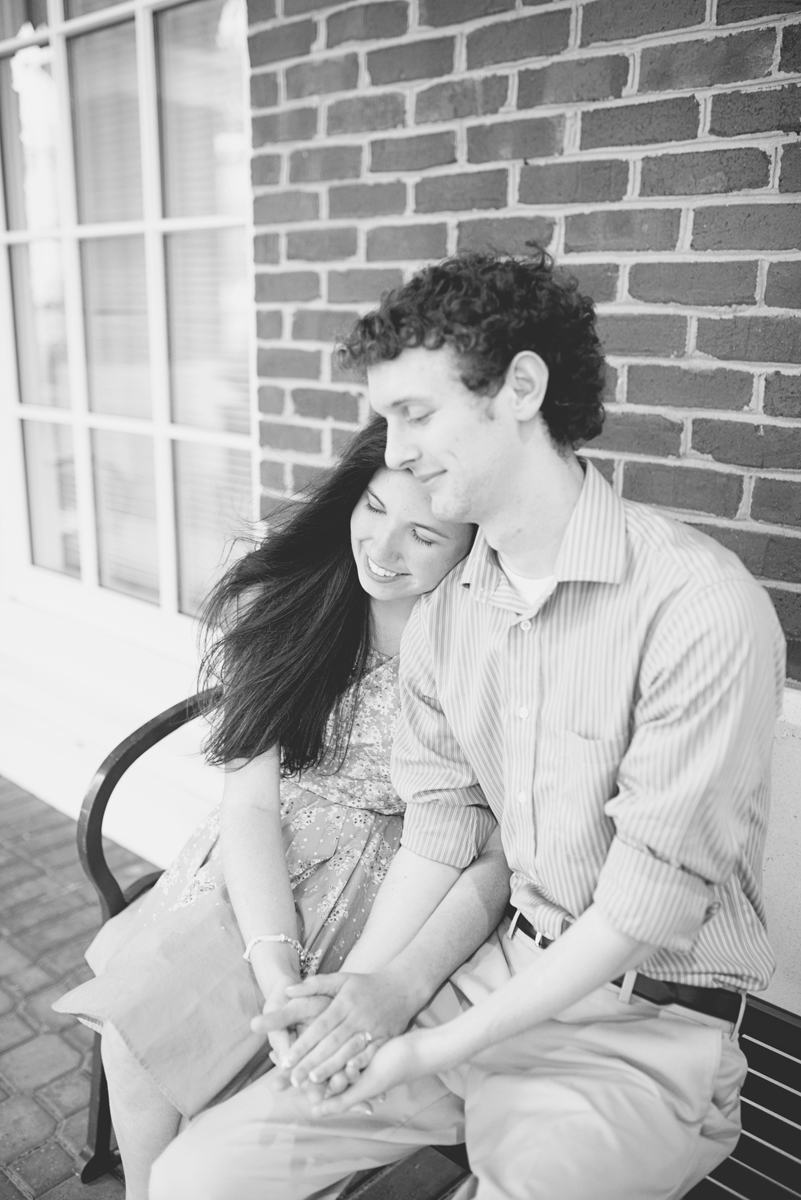 Christopher Newport Engagement Session | Rainy Spring Pastel Engagement Session