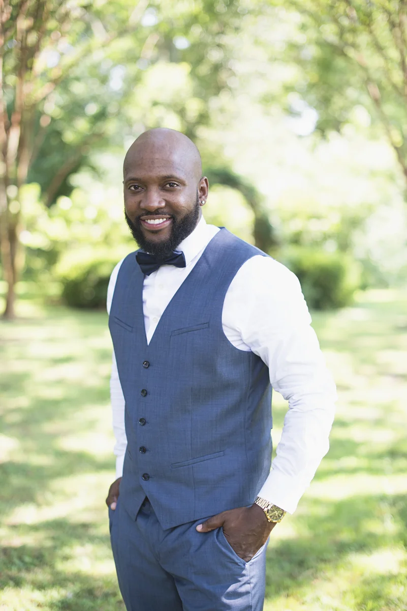 Elegant Lavender Plantation Elopement | Blue gray groom portrait