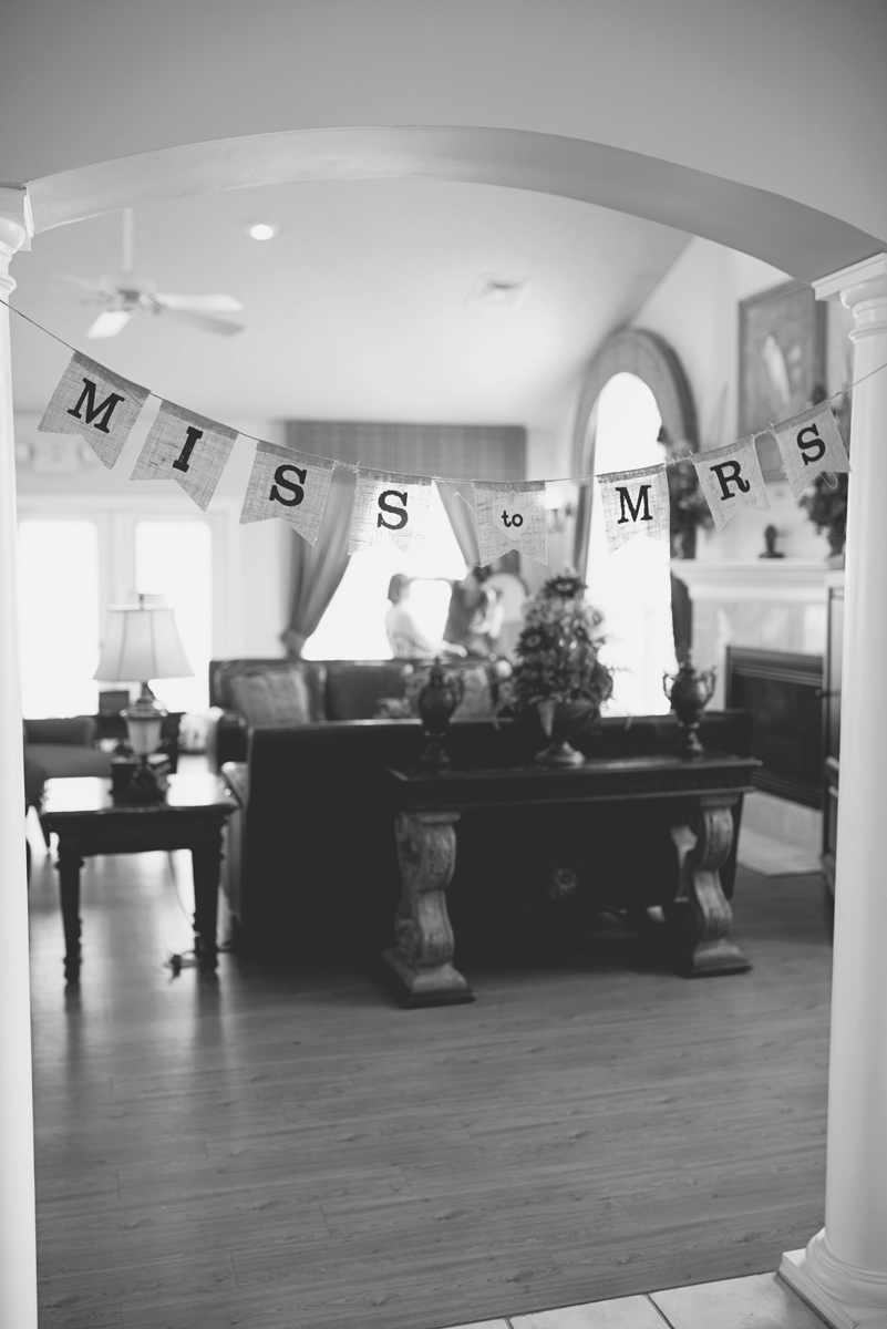 Nautical Navy Virginia Wedding | Navy Blue Wedding Colors | Miss to Mrs Banner