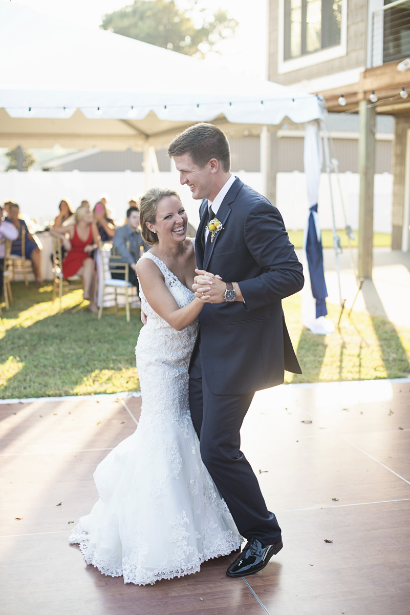 Nautical Navy Virginia Wedding | Navy Blue Wedding Colors | Bride and groom first dance