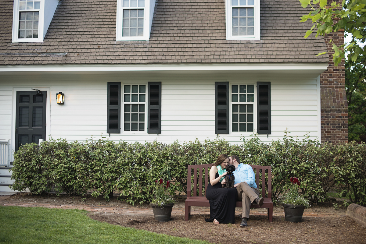 Colonial Williamsburg Spring Engagement Session with Yorkipoo