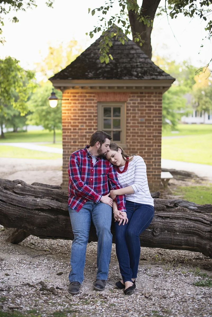 Colonial Williamsburg Spring Engagement Session with Yorkipoo