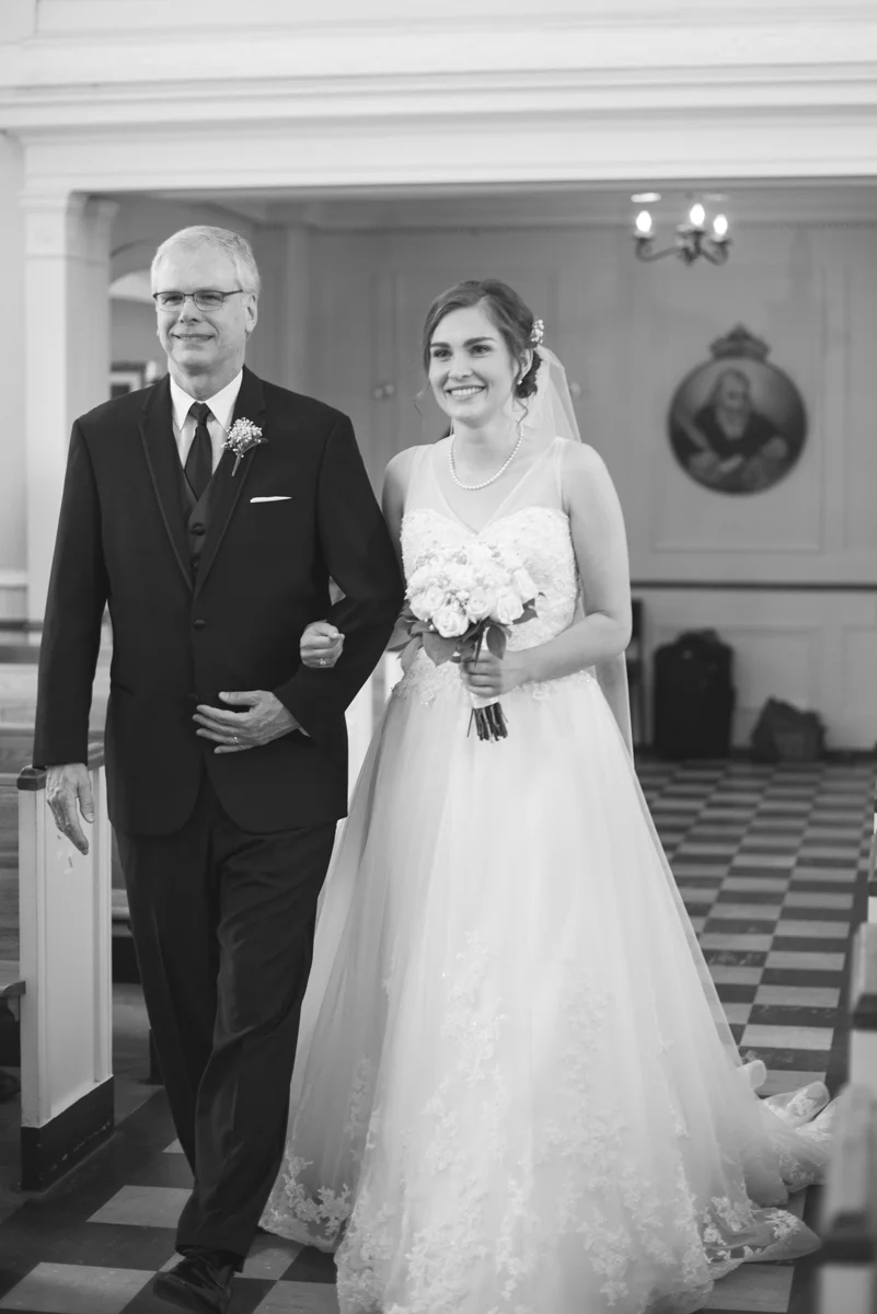 Emerald Green Classic Country Club Wedding | Traditional Catholic Nuptial Mass