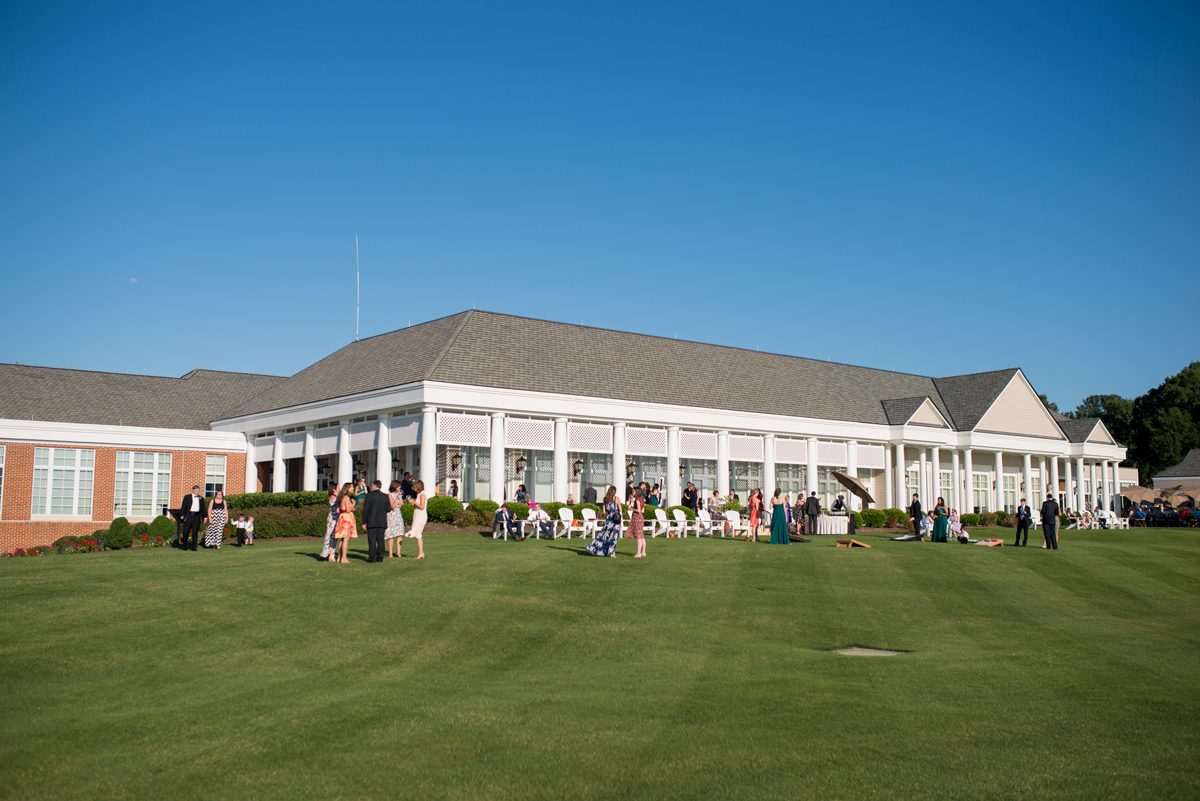 Emerald Green Classic Country Club Wedding | Outdoor Summer Reception