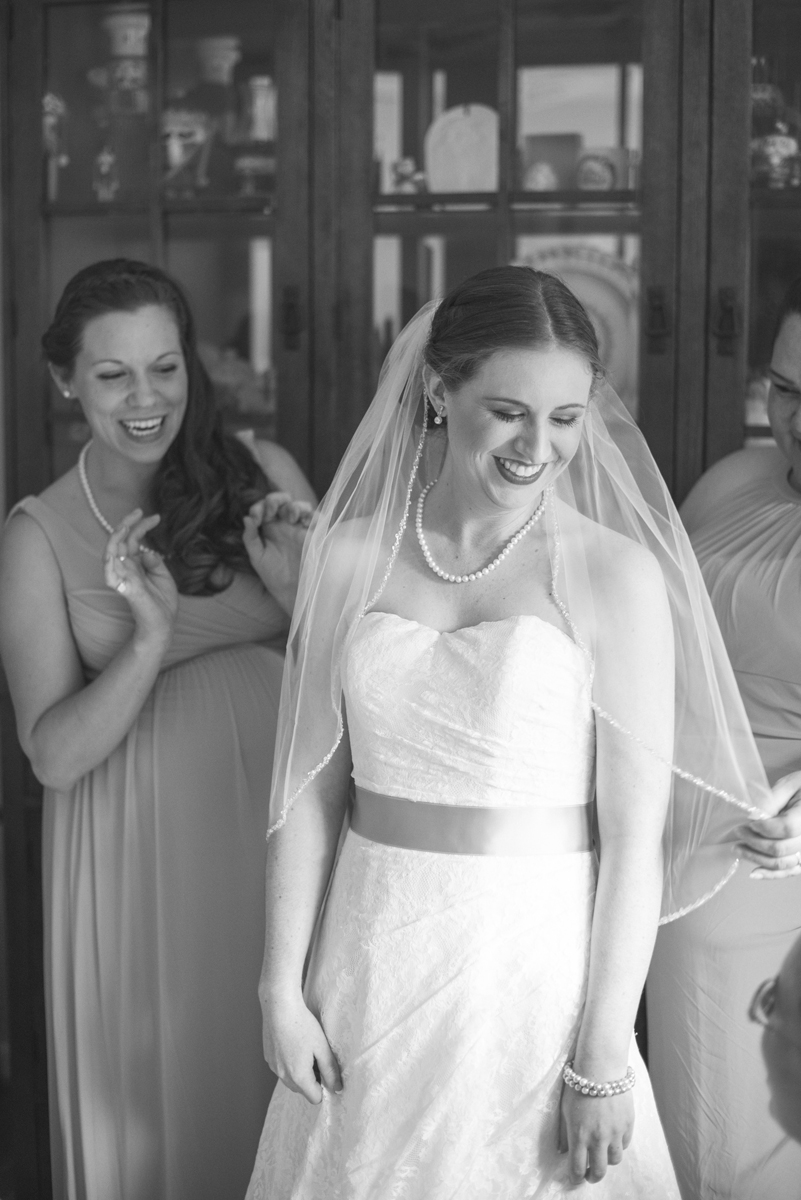 Blush and White Newport News Wedding | Hampton Roads Wedding ...