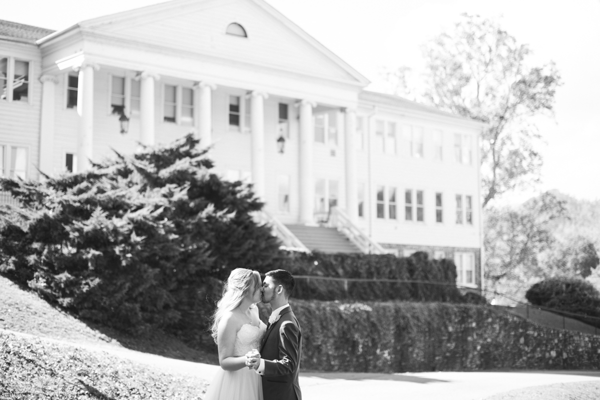 Maggie_Valley_North_Carolina_Wedding-25.jpg