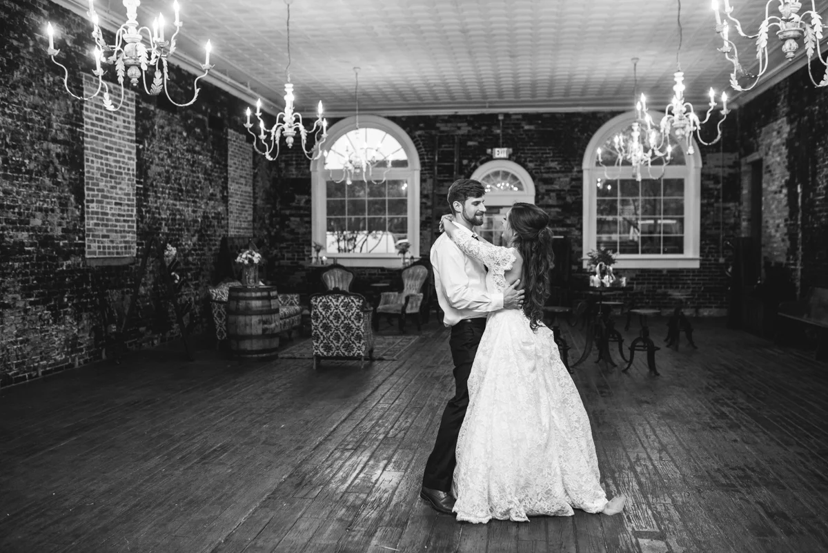 Elegant and Intimate Winery Wedding | Bride and groom last dance