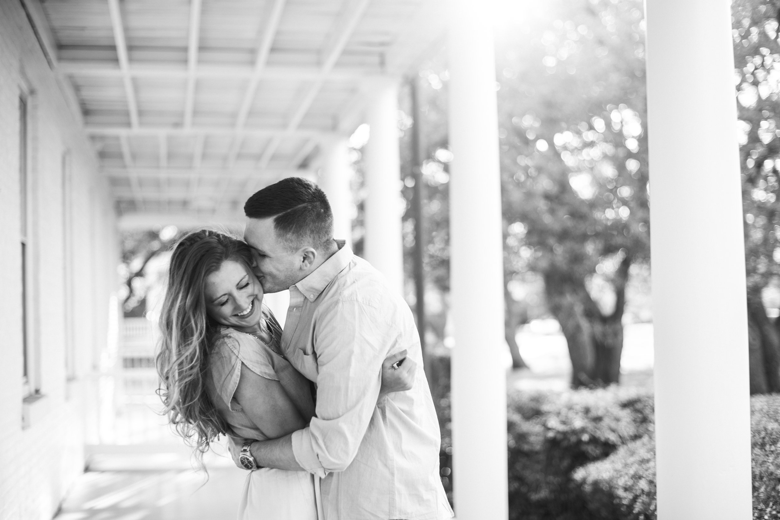 Fort_Monroe_Beach_Engagement_Pictures-5.jpg