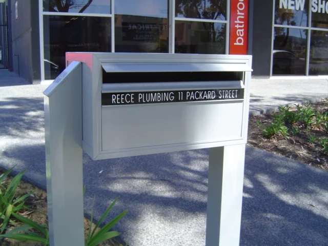 Freestanding (4).JPG