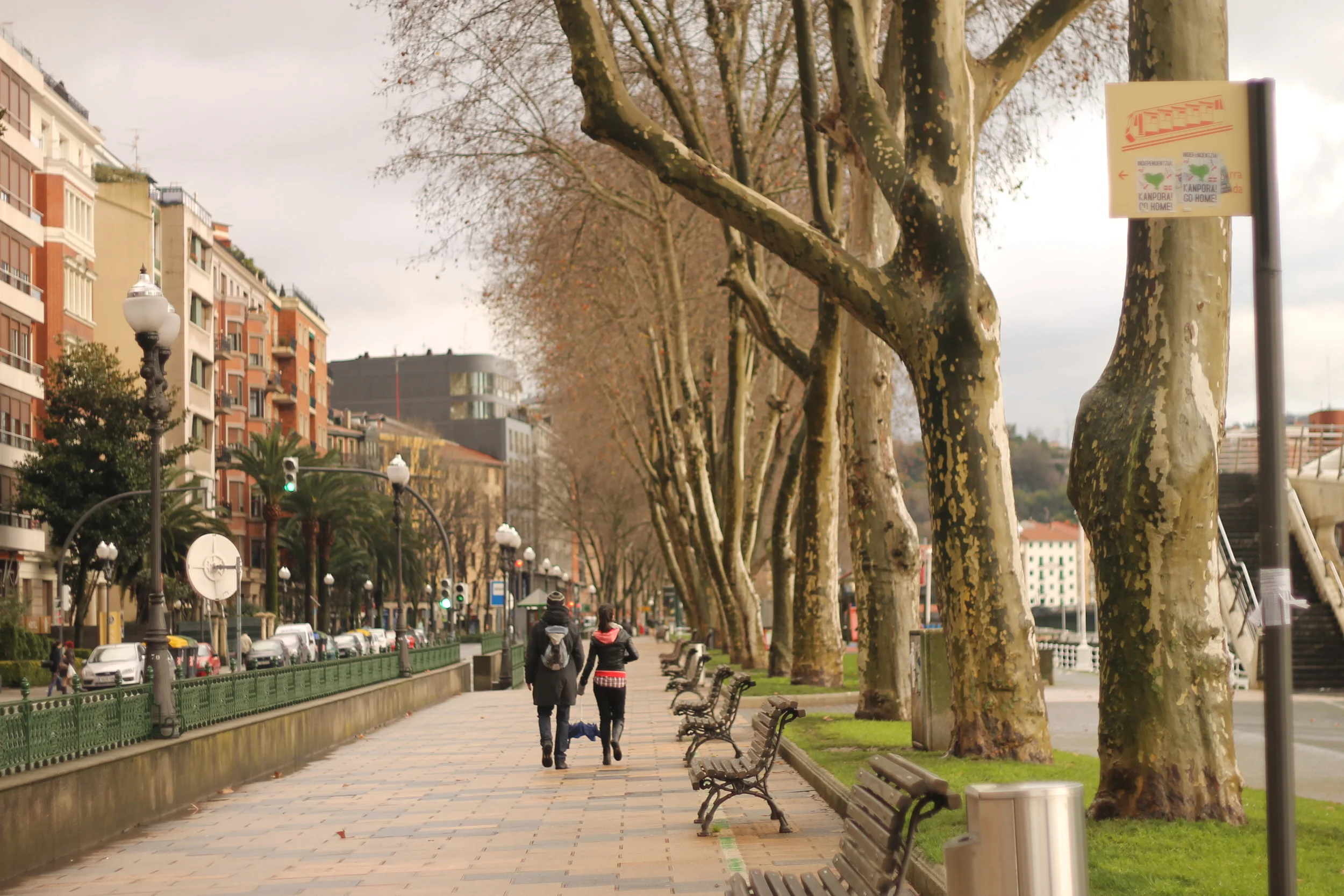 
In the U.S., I hear the same health lecture from everyone. Eat right. Exercise daily. Stay fit. Blah blah blah. But during my time here in Spain, it seemed to me that the idea of health consciousness has been nonexistant.
Then I realized why.
The other day I noticed that on average I walk about 5-6 miles a day. At home I hardly walk more than 1 mile. In my classes we've had several discussions on the lack of gym culture here in comparison to that of the United States. But the reality is...they don't need one here. If you're walking everywhere, how much "exercise" do you really need in order to stay normally fit?
I like that I've become so accustomed to walking, and this has me wondering if I will bring this habit of walking with me back to California. Actually, I have picked up quite a few habits here -- such as using only cash and jwalking -- that may or may not come with me back to the States. These habits may not seem big or life-changing, but they are the tangible evidences that I've actually taken something back from this experience.
So, what will be my first sign of change in Los Angeles? Walking to Ralph's instead of driving.
There's my random thought for the day.