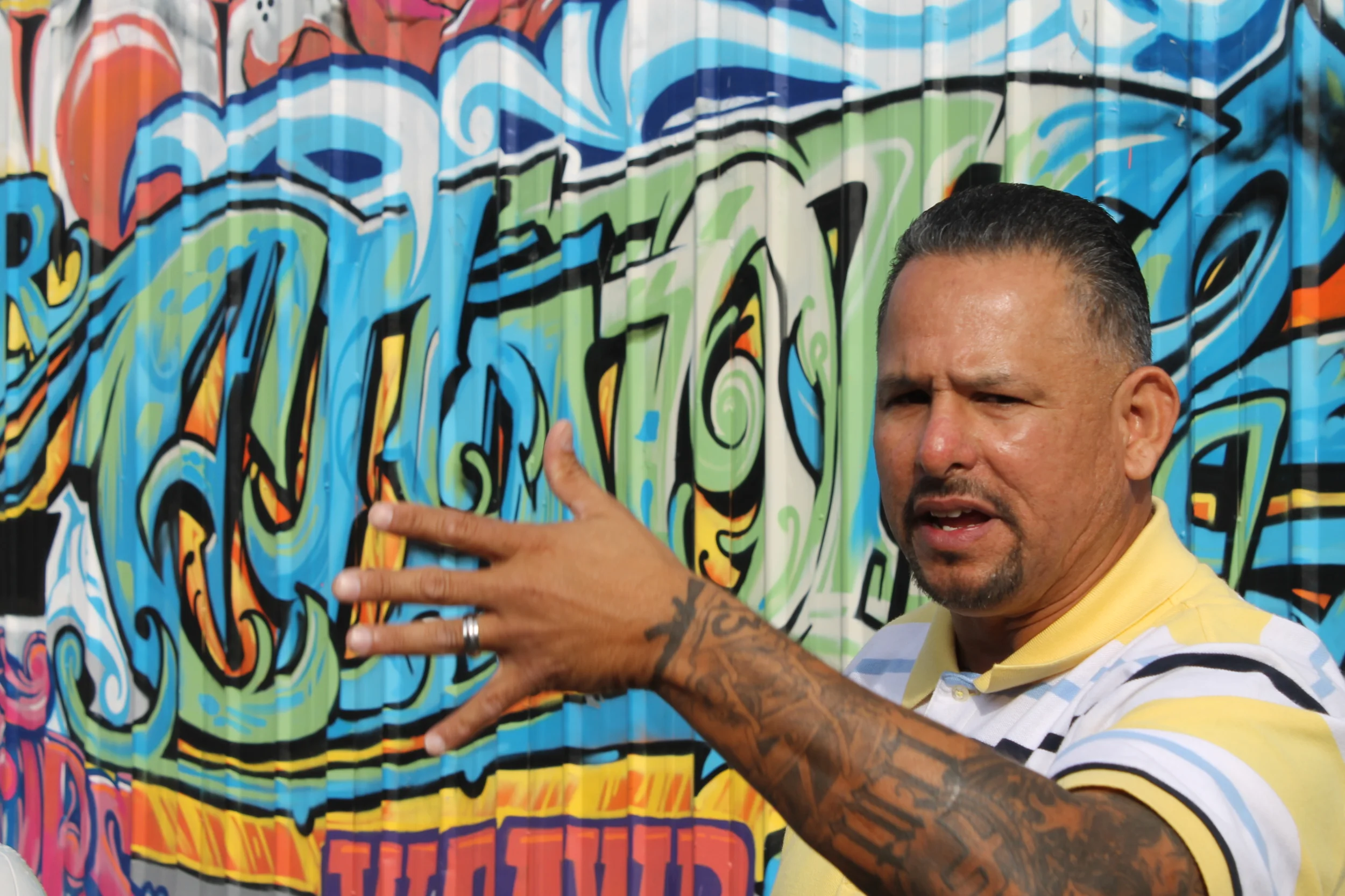 LA Gang Tours: "Nobody can change the hood but the hood" 