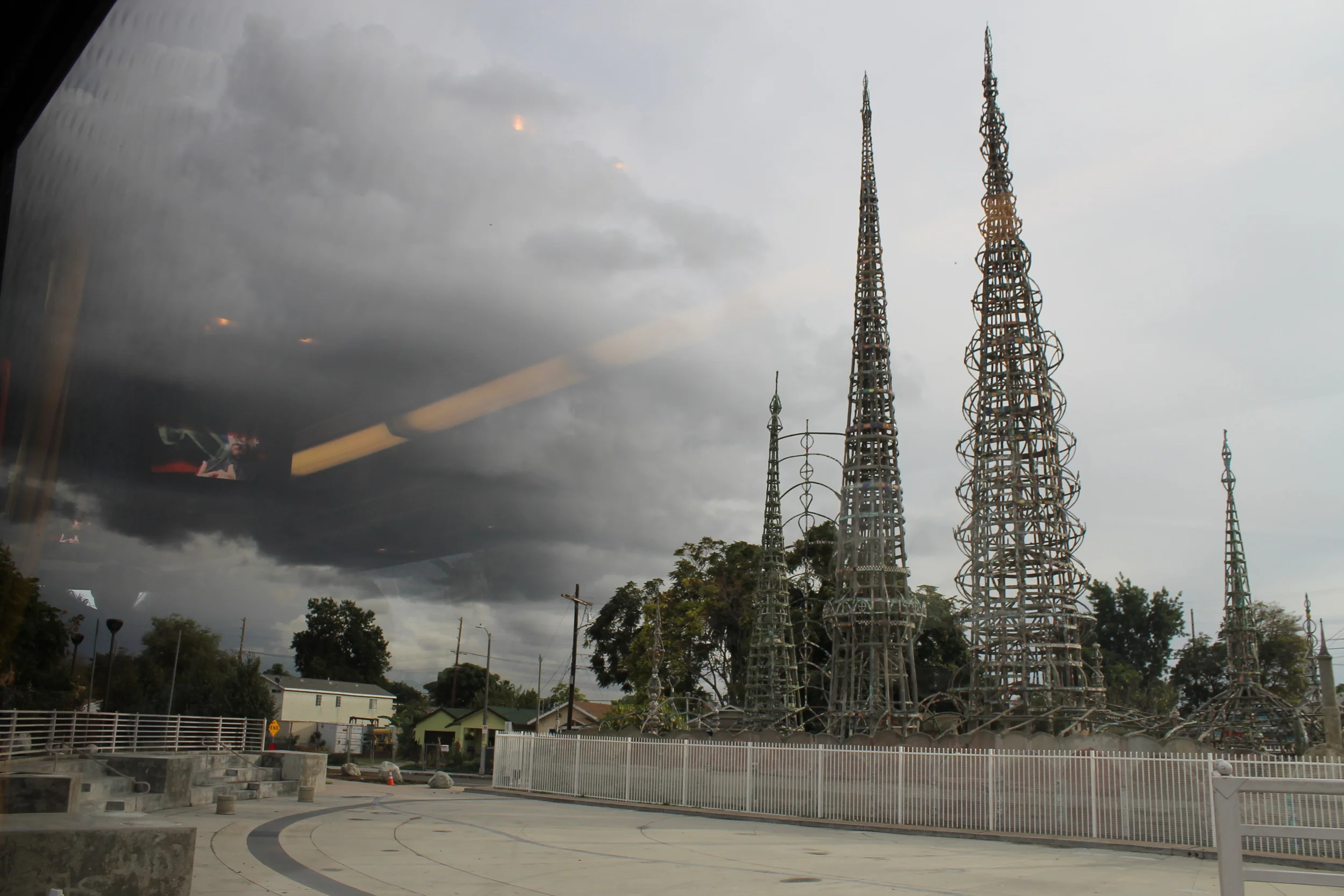LA Gang Tours: "Nobody can change the hood but the hood" 