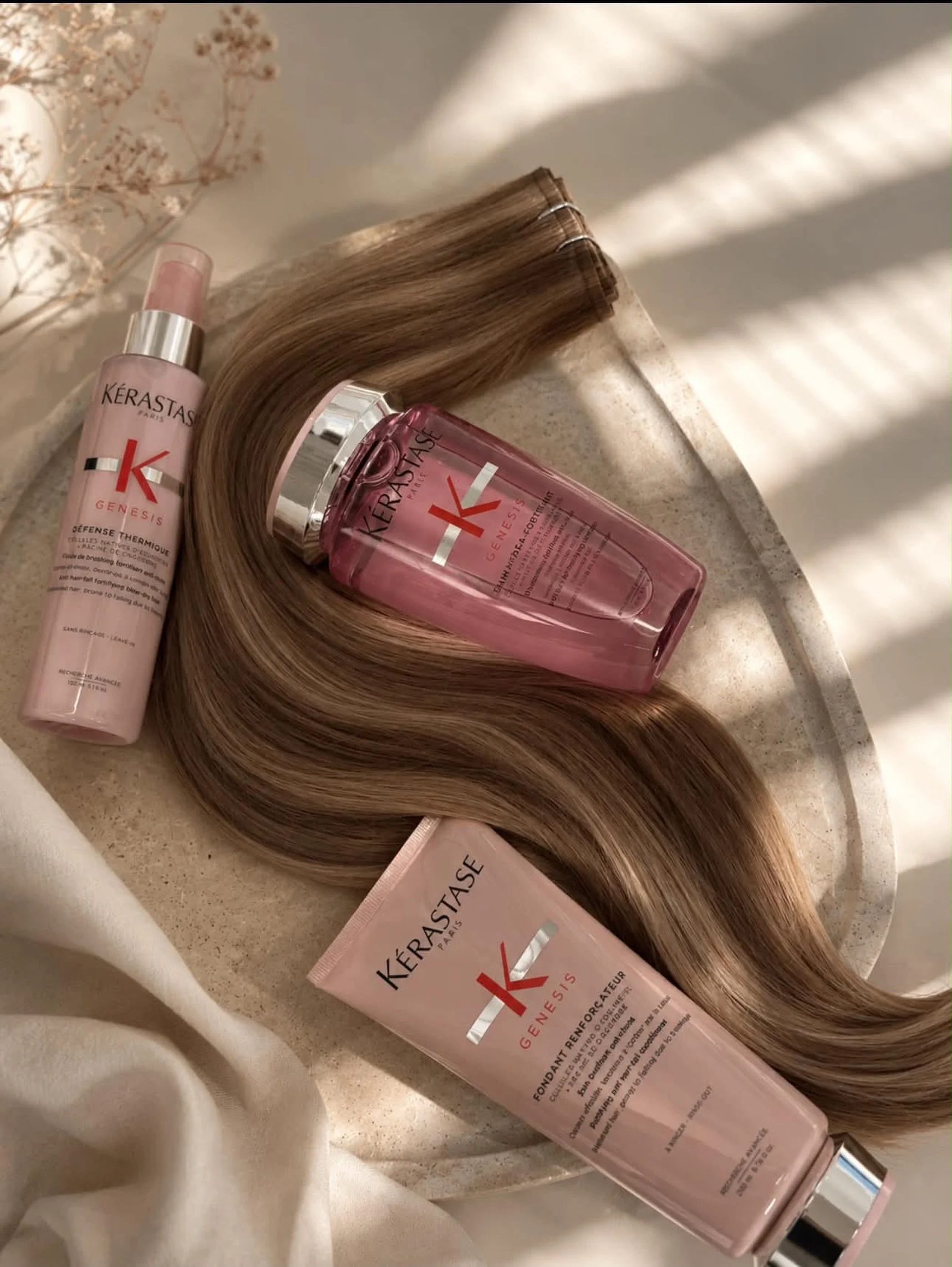 Words from @elyse_lavilla 
If you&rsquo;re struggling with thinning hair or hair fall, the K&eacute;rastase Genesis range is such a good addition to your haircare routine 🤍

And the best part? It&rsquo;s 100% safe to use with hair extensions ✨

Whil