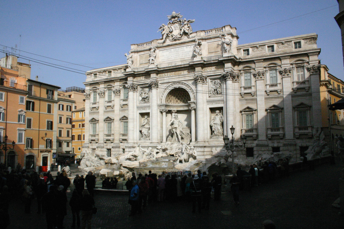 day2-rome-trevi fountain013.jpg