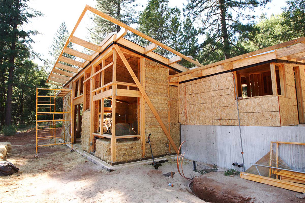 hybrid-straw-bale-home-3.jpeg