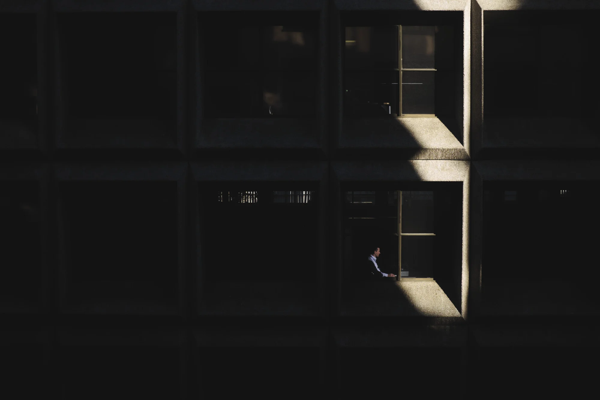 7Office_WorkCR.jpg