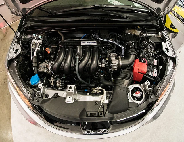 Plenty'o'engine....